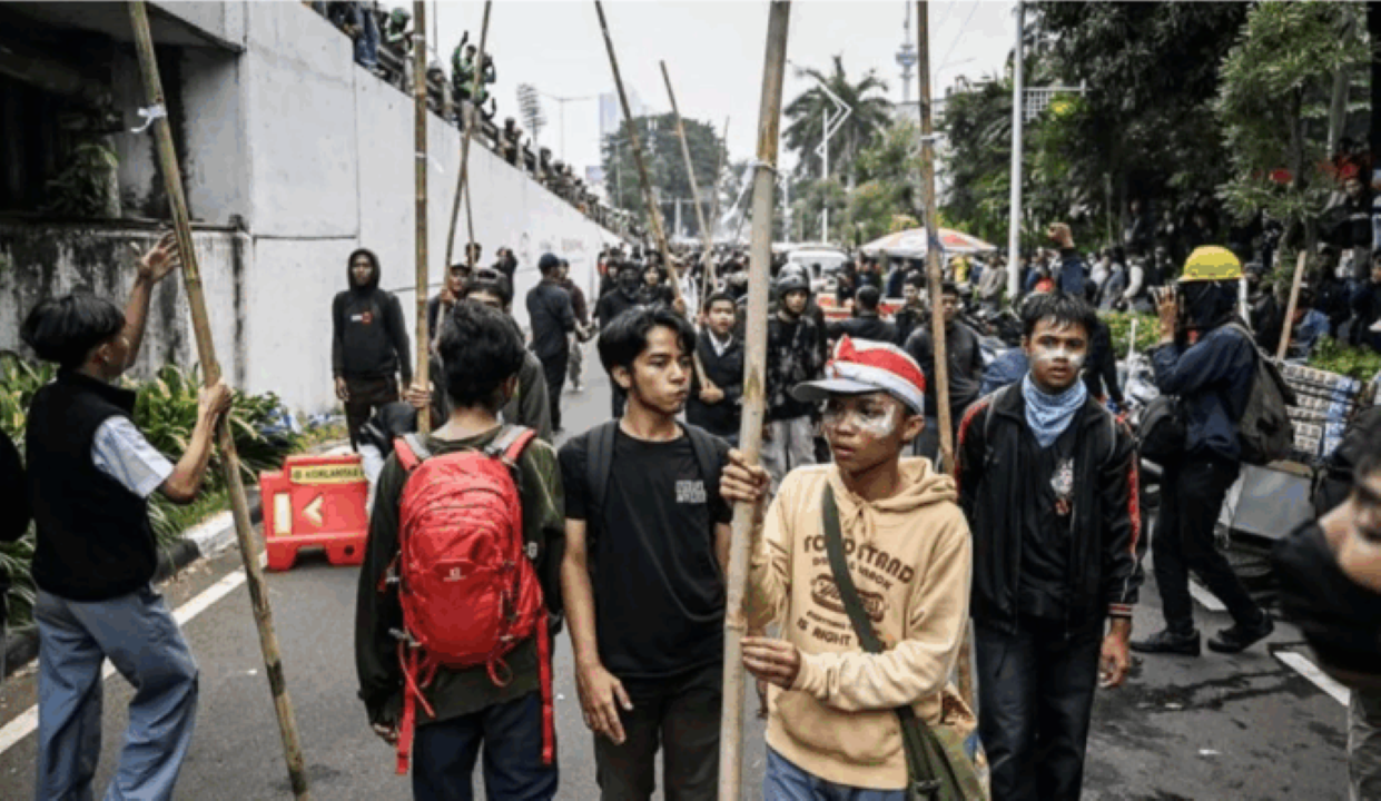 Children Joined Jakarta Protest