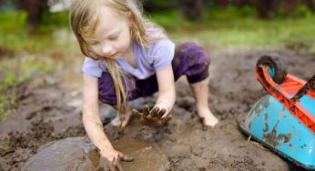 How Far Should Parents Allow Children Playing Dirty? A Doctor’s Insight